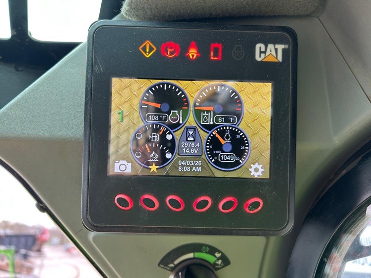 2021-caterpillar-299d3-image-22