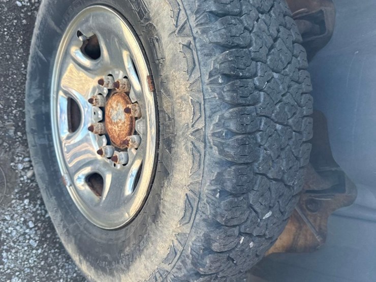 2008-chevrolet-silverado-2500-image-4