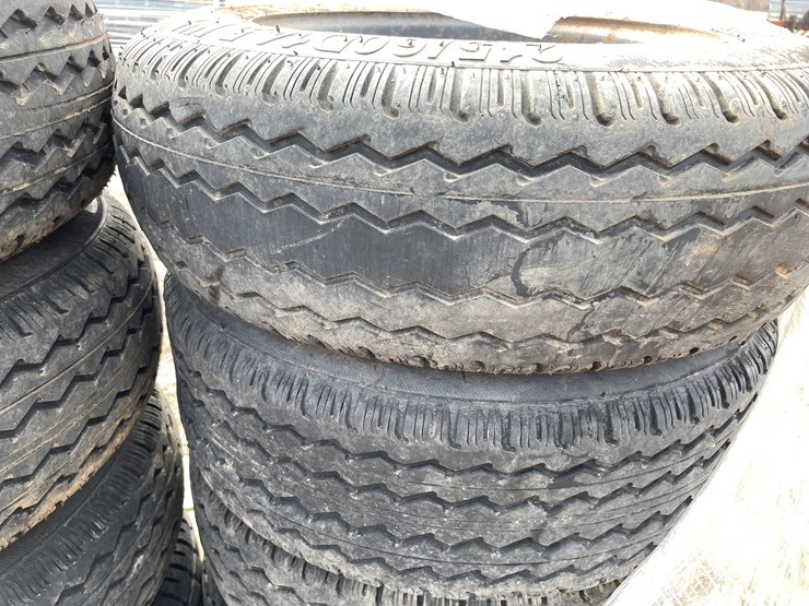 #10702-•-(8)-14.5"-trailer-house-tires-on-rims-image-10