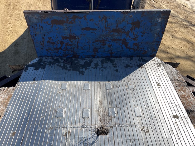 #1030-•-1973-28'-pike-semi-trailer-(has-wi-title)-image-9