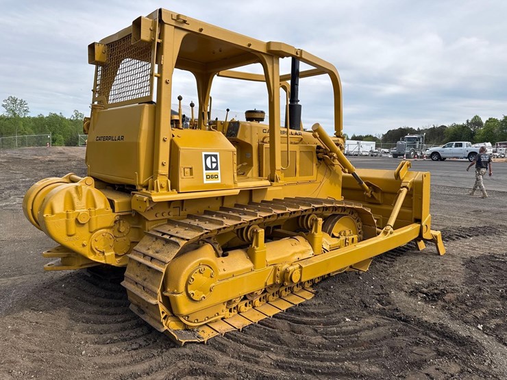 1981-caterpillar-d6d-image-3