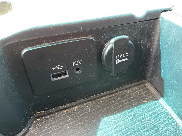 2015-dodge-2500-image-89