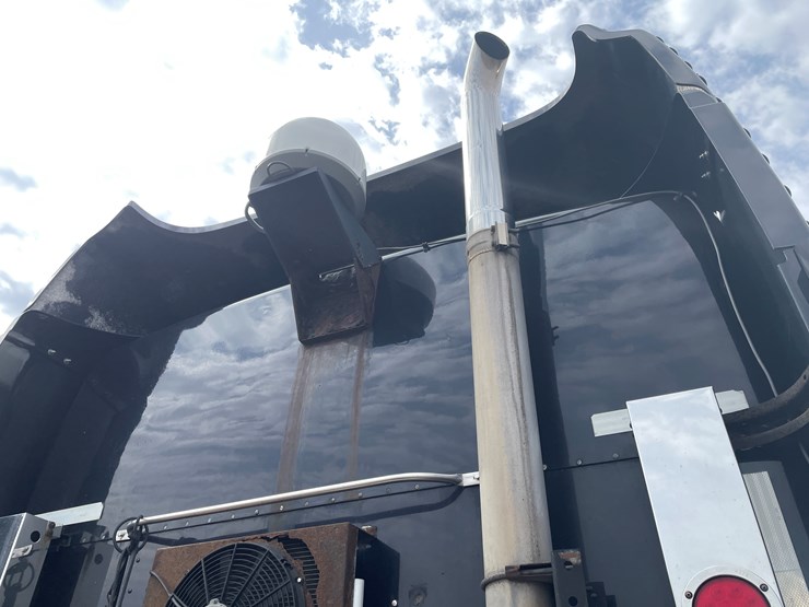 2006-caterpillar-c15-image-27