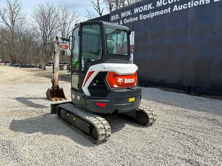 2023-bobcat-e35-image-2