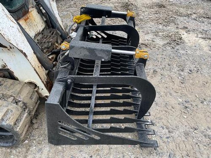 wildcat-78"-skid-steer-skeleton-grapple-with-teeth-image-2