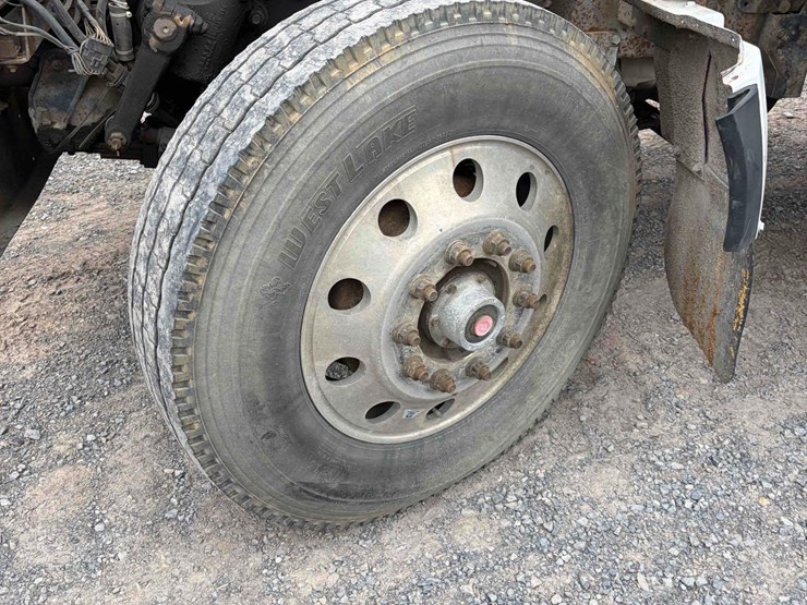 1999-caterpillar-c12-image-9