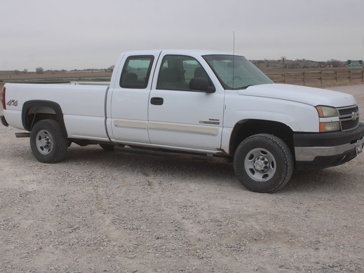 2005-chevrolet-2500-image-4
