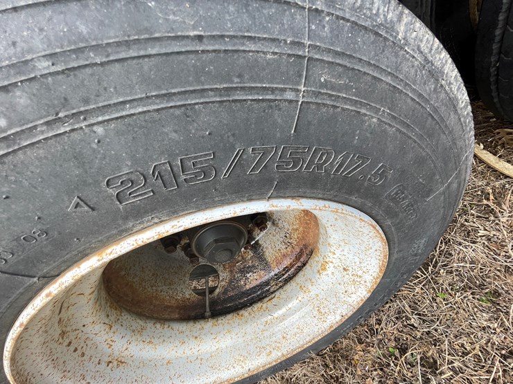 #156-•-2001-k-&-w-trailers-pintle-hitch-trailer-(has-wi-title)-image-42