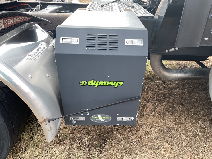 2006-caterpillar-c15-image-23