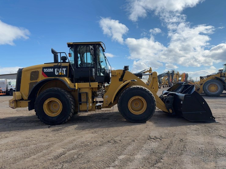 2017-caterpillar-950m-image-6