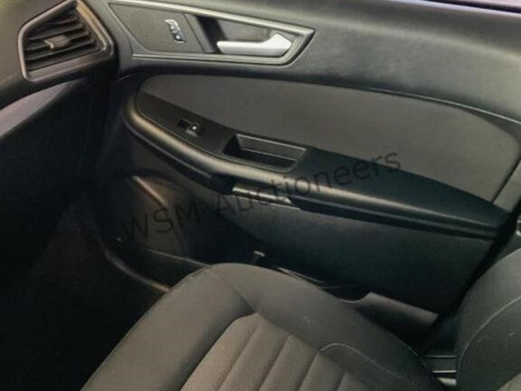 2017-ford-edge-se-image-20