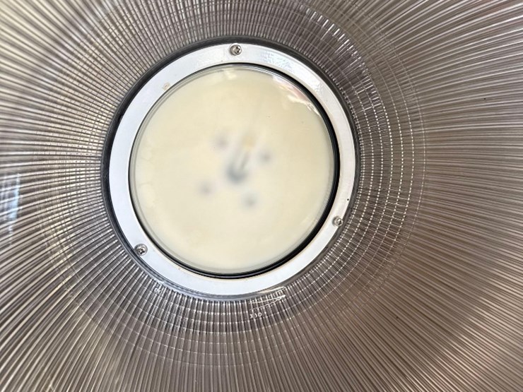 (10)-like-new-110/120v-led-shop-lights-image-3