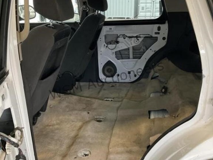 2007-chevrolet-tahoe-image-25