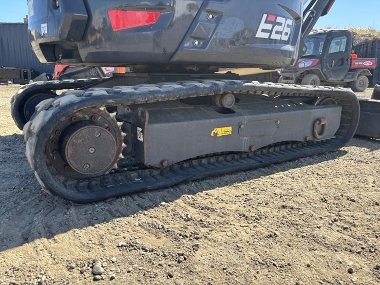 2020-bobcat-e26-image-22