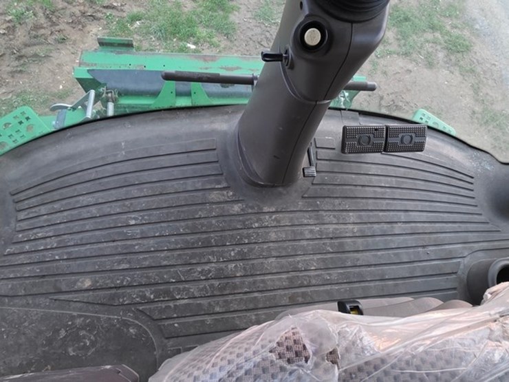 2013-john-deere-s680-image-83