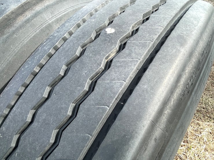 1983-fruehauf-semi-image-21