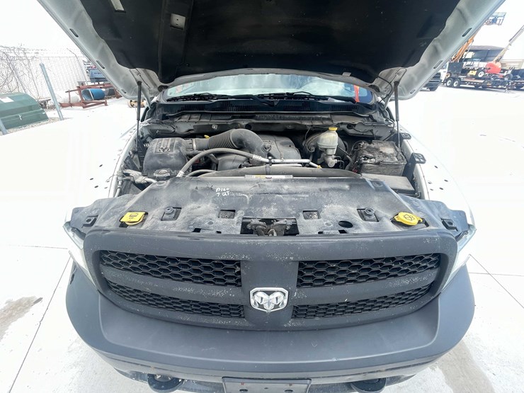 2015-dodge-1500-image-71