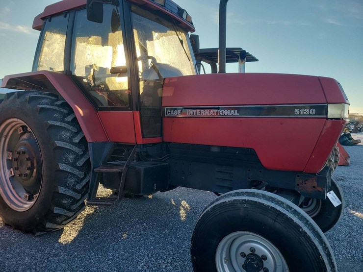 case-ih-5130-image-3