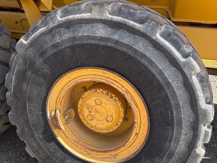 2012-deere-300d-ii-image-20