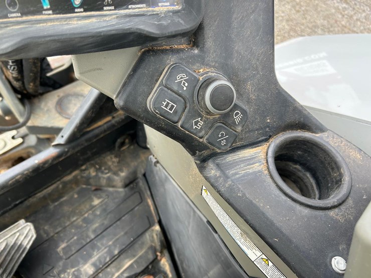 2022-bobcat-e42-image-21