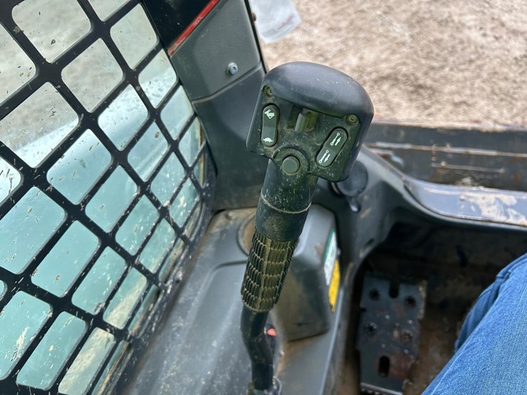 2022-bobcat-t66-image-25