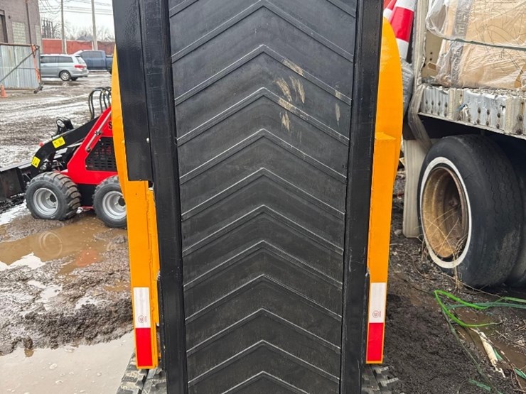 new-sdlool-co-mobile-jaw-crusher-model-sk-ssj430-image-2