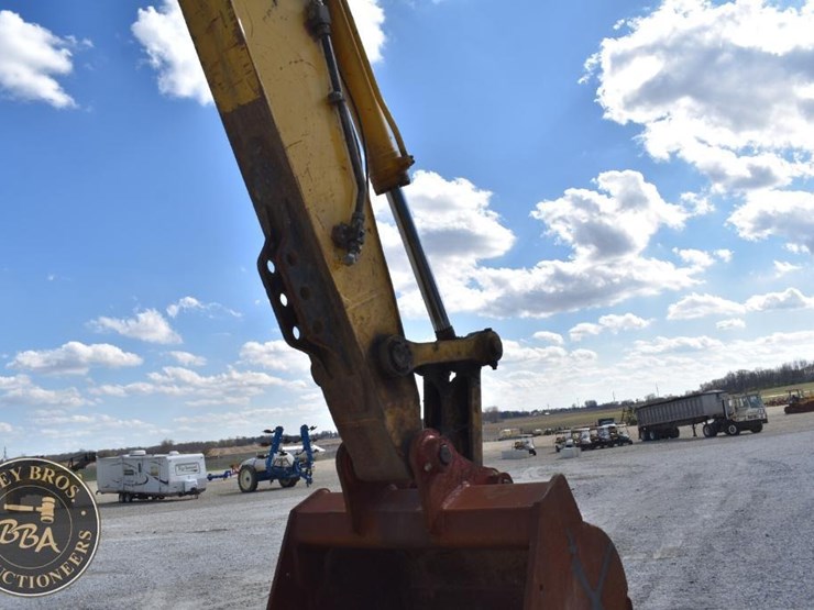 2013-komatsu-pc360-lc-10-image-30