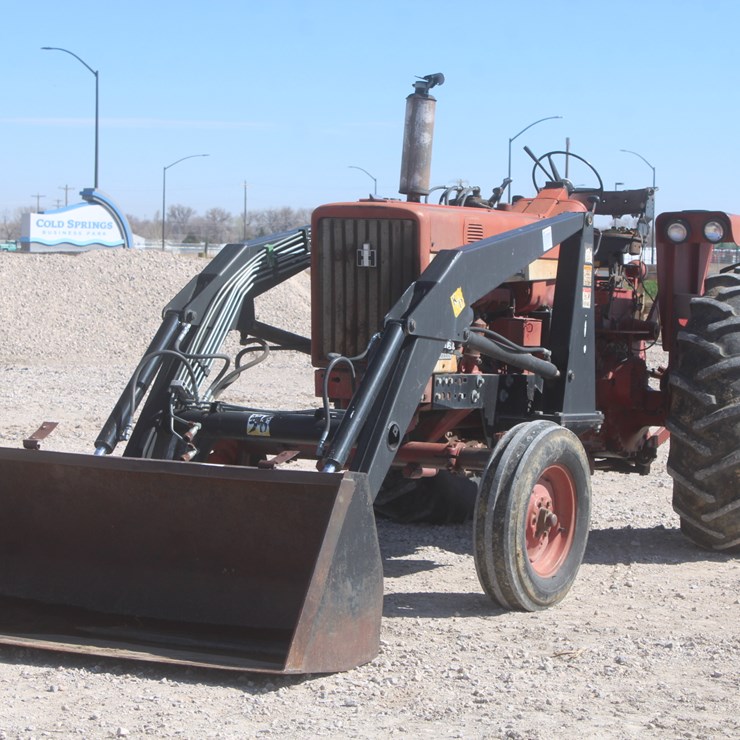 1966 INTERNATIONAL 706