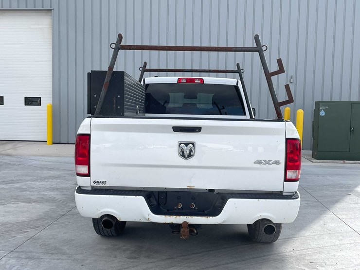 2017-dodge-1500-image-6