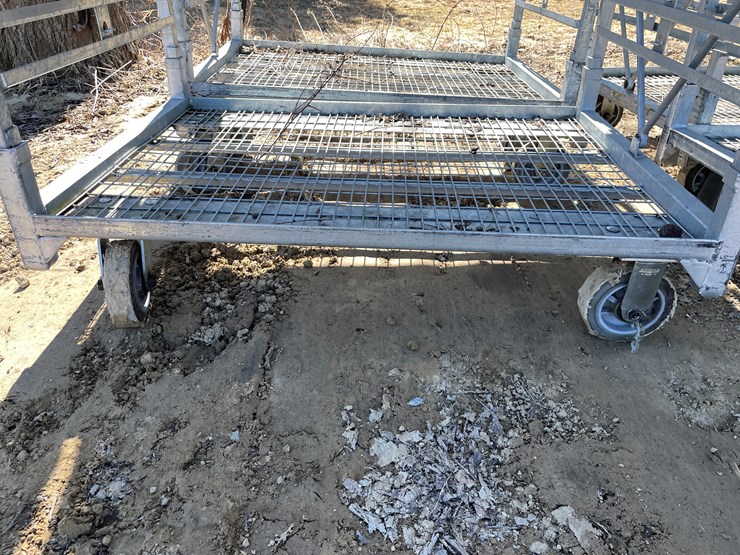 #3965-•-(6)-metal-greenhouse-rolling-racks-image-10