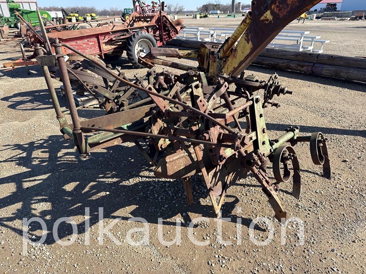 john-deere-2-image-2