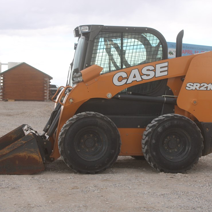 2022 CASE SR210B
