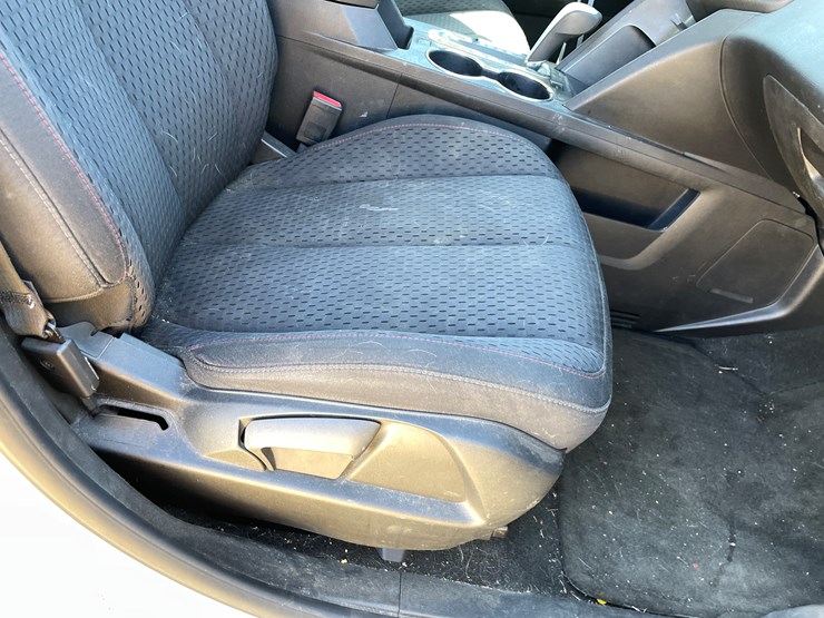 2013-chevrolet-equinox-image-41