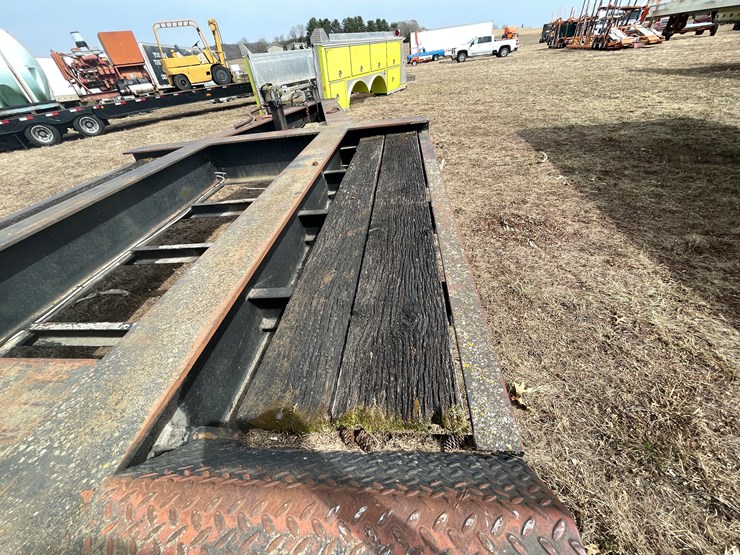 #156-•-2001-k-&-w-trailers-pintle-hitch-trailer-(has-wi-title)-image-27