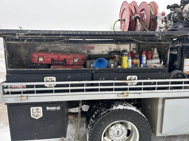 2016-ford-f350-xlt-image-37