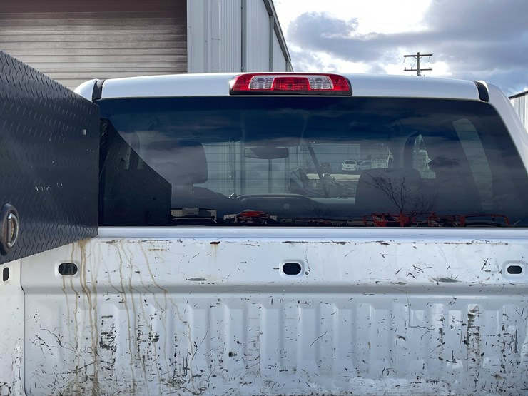 2017-chevrolet-1500-image-58