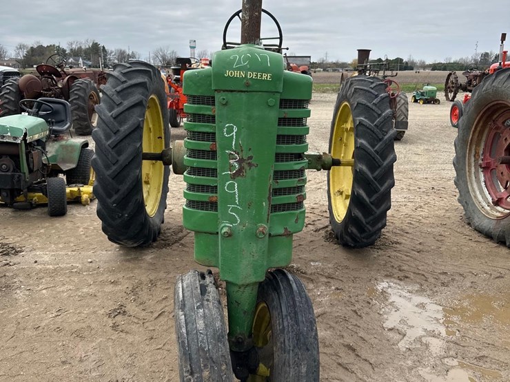 john-deere-b-image-2