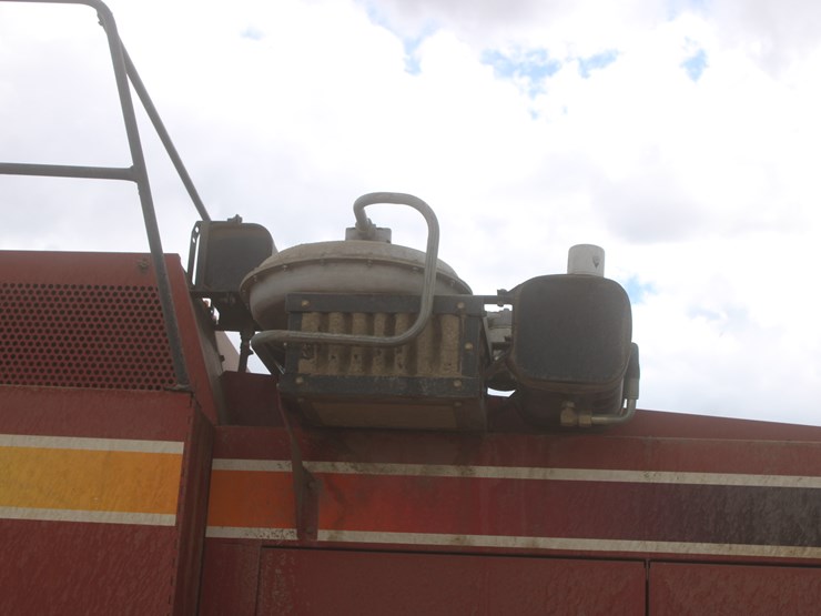 hesston-4910-image-64