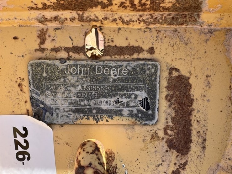 john-deere-12-image-5