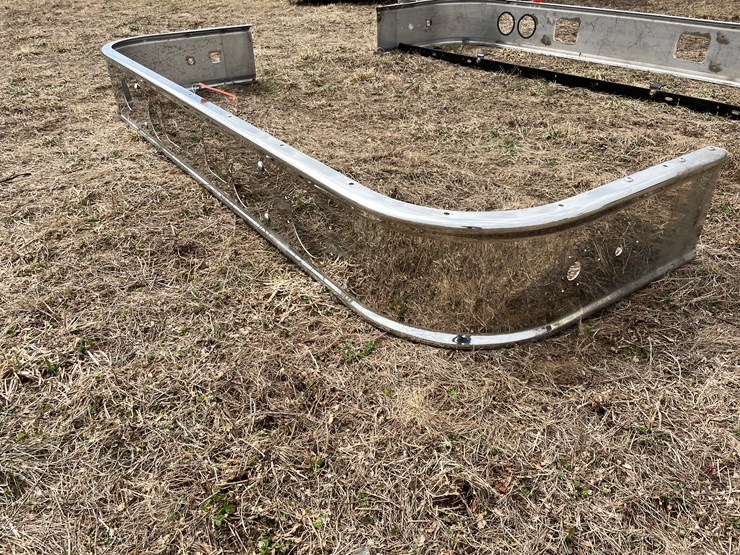 #10721-•-semi-truck-front-bumper-image-1