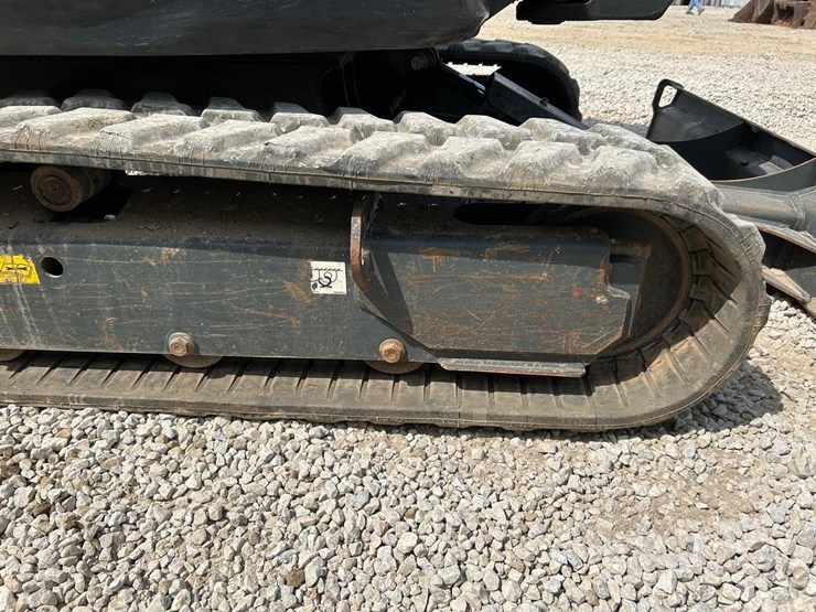 2021-bobcat-e35-image-14