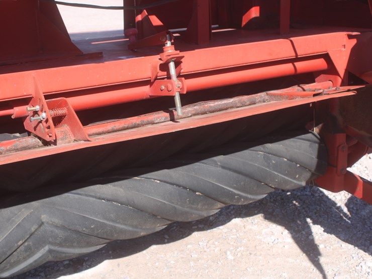 new-holland-1431-image-23