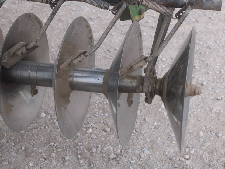 john-deere-220-image-36