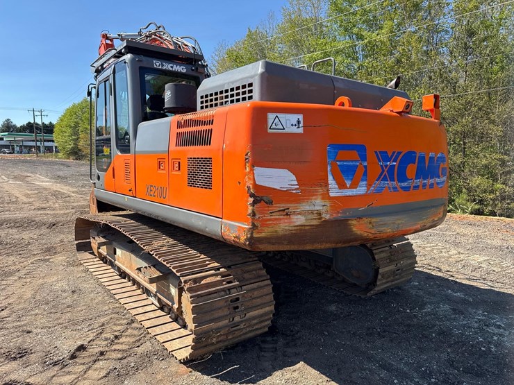 2019-xcmg-xe210u-image-4