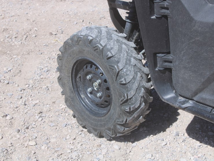 2014-honda-pioneer-700-image-10