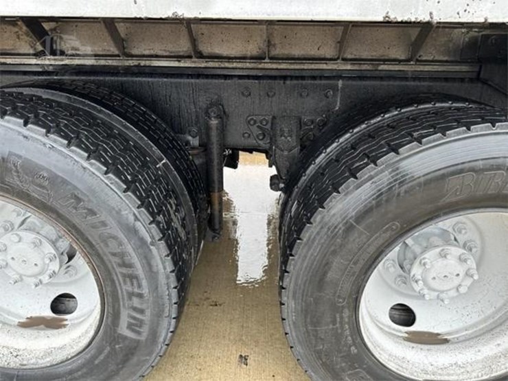 1999-international-paystar-5000-image-10