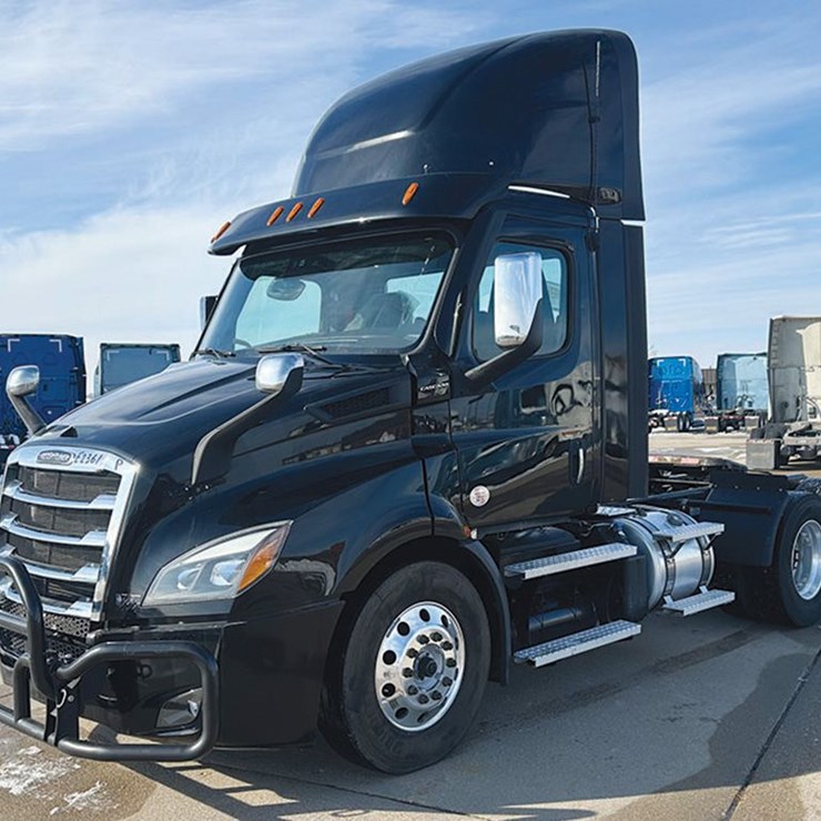 2022 FREIGHTLINER CASCADIA 116