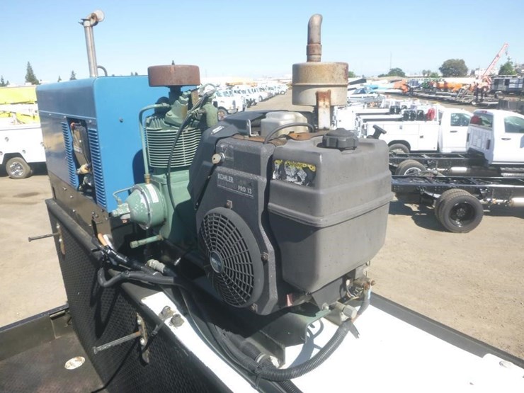 2013-bobcat-225-image-24