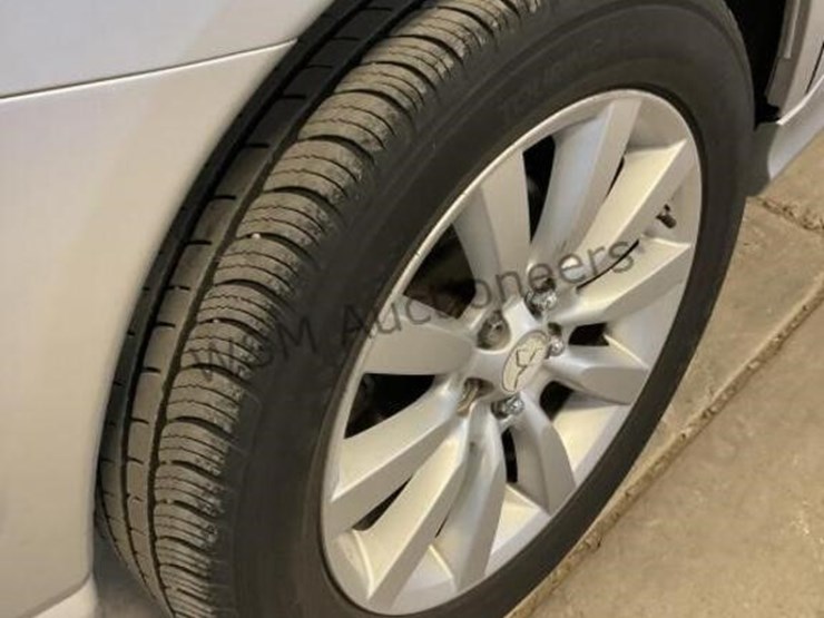 2011-mitsubishi-outlander-image-8