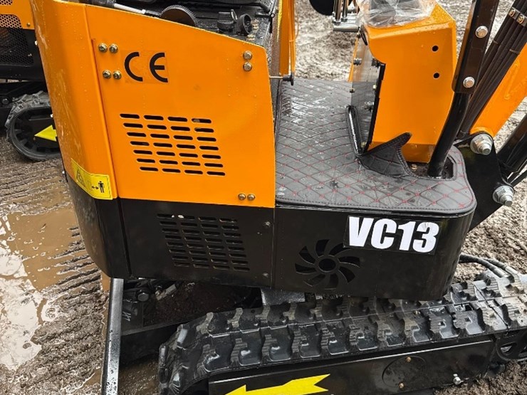 new-vicsec-co-mini-excavator-model-vc13-image-4